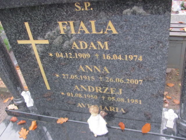 Adam Fiala 1909 Słubice - Grobonet - Wyszukiwarka osób pochowanych