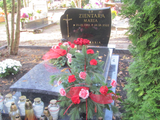 Grób Maria Zientara