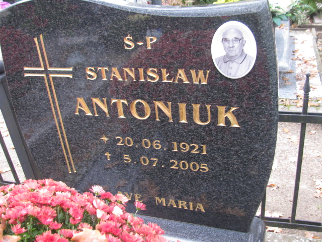 Grób Stanisław Antoniuk
