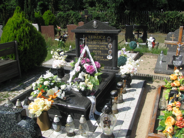 Grób Piotr Łudzicz