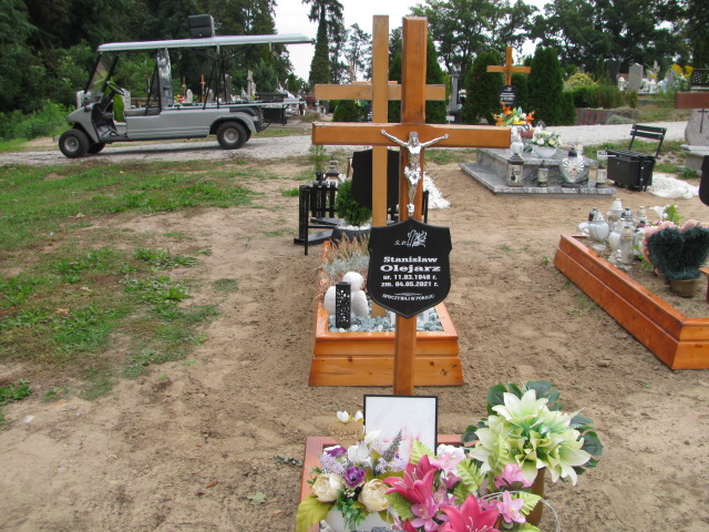 Grób Stanisław Olejarz
